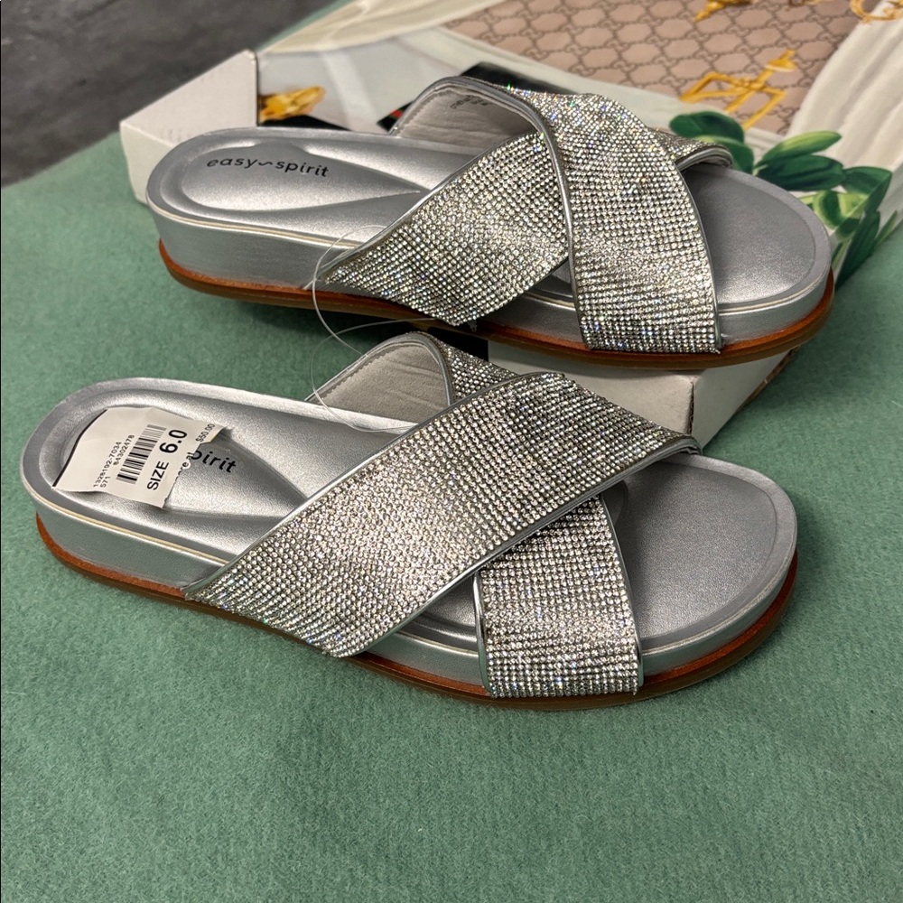 NWT Easy Spirit SEJUDY’s Glittering Silver Slip On Sandals Criss Cross Straps 6 - Picture 9 of 16